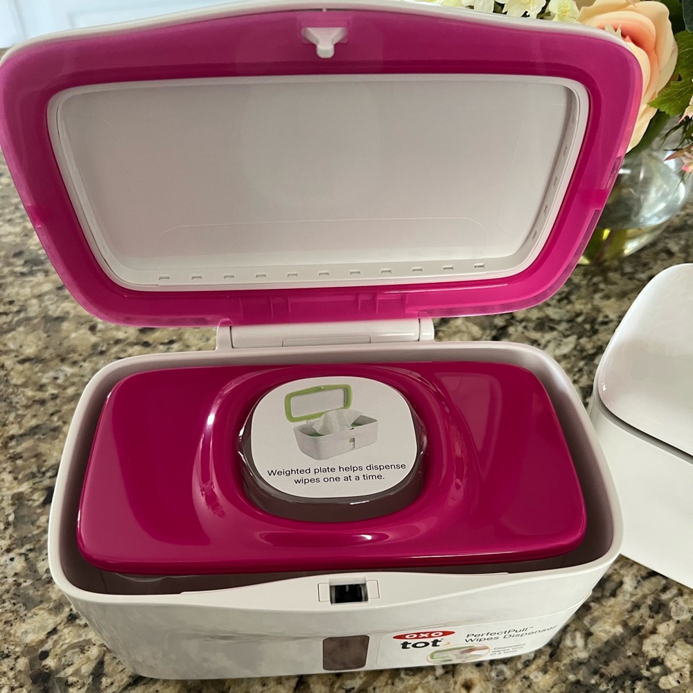OXO tot perfect pull baby wipe dispenser GREY OR PINK - Picture 5 of 7
